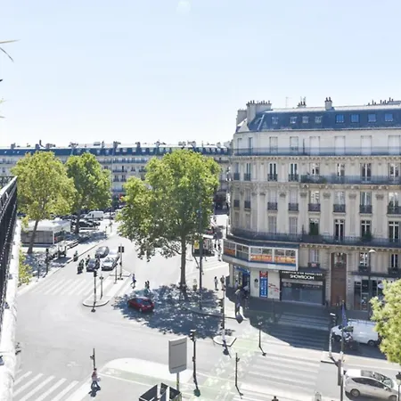 Apartment Haussmann-style With Balcony - Republic